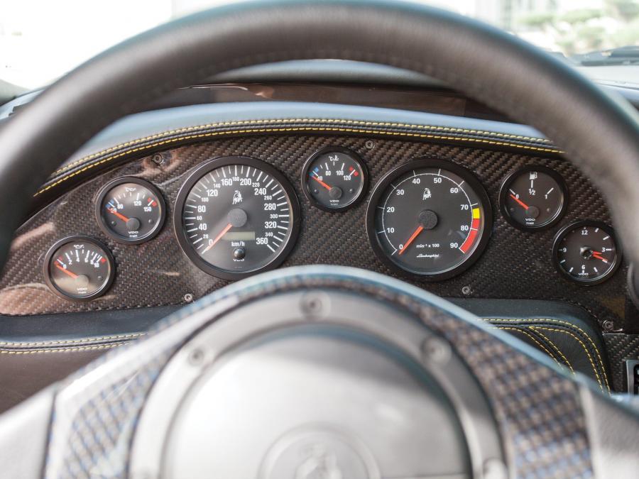 Панель приборов Lamborghini Diablo GT 2001 года  (фото 9 из 32)